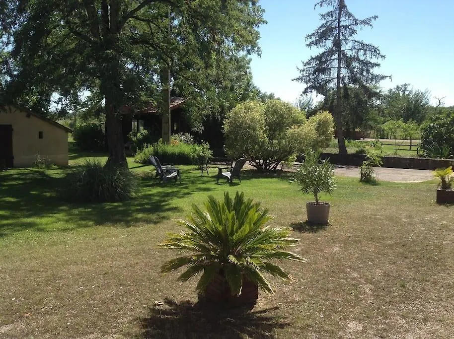 Hebergement De Charme Et Sejour Bien-Etre Auvergne Neure 0*,  France